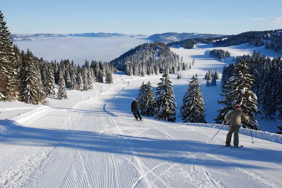 Ski & Snowboard im Skigebiet von La Robella, Val-de-Travers, Neuenburger Jura