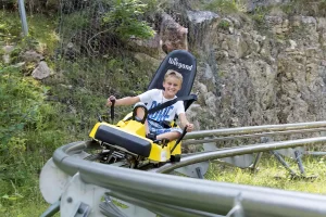 Féeline-Schienenrodelbahn - Robella Val-de-Travers