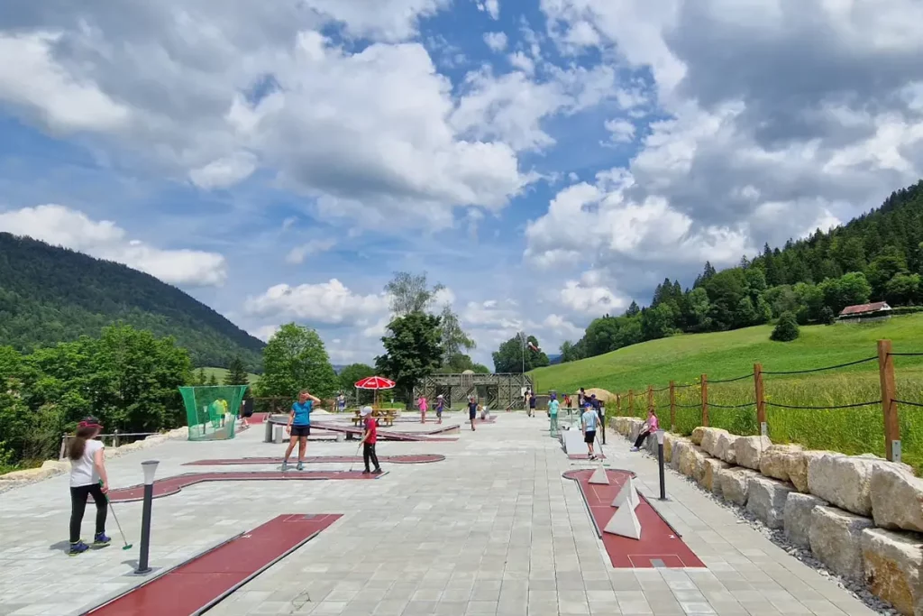 Minigolf Robella Val-de-Travers