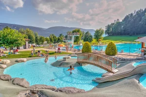 Piscine des Combes à Couvet (Val-de-Travers)