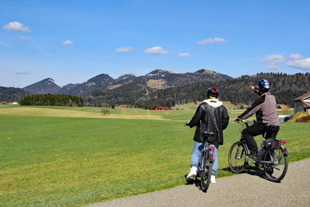 E-Bike-Vermietung im Val-de-Travers