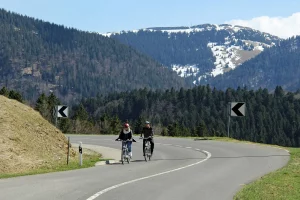 E-Bike-Vermietung im Val-de-Travers